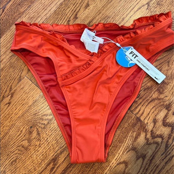 Bikini Bottom (large) - Picture 1 of 5